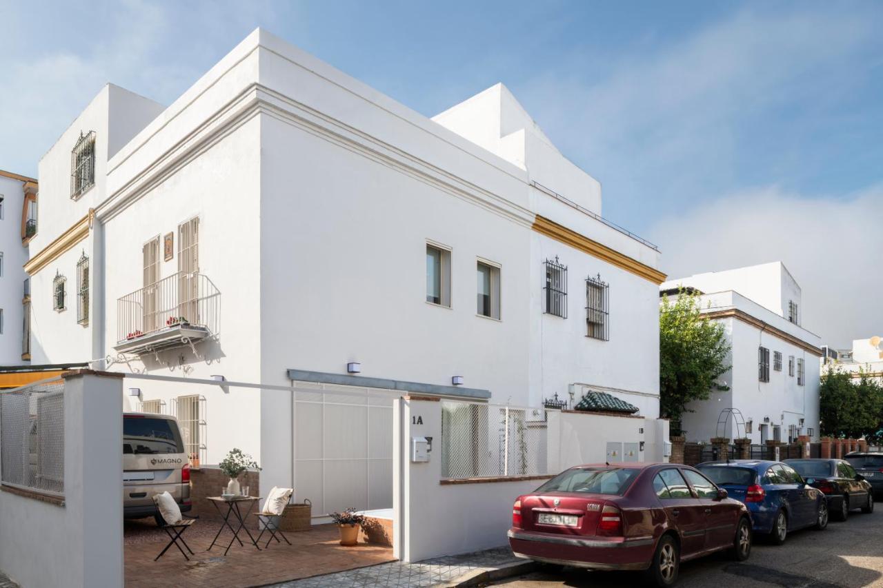 Magno Apartments Robles With Jacuzzi And Private Parking Seville Exterior photo